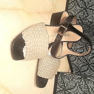 ❤Salvatore Ferragamo Women Block Sandal Heels
